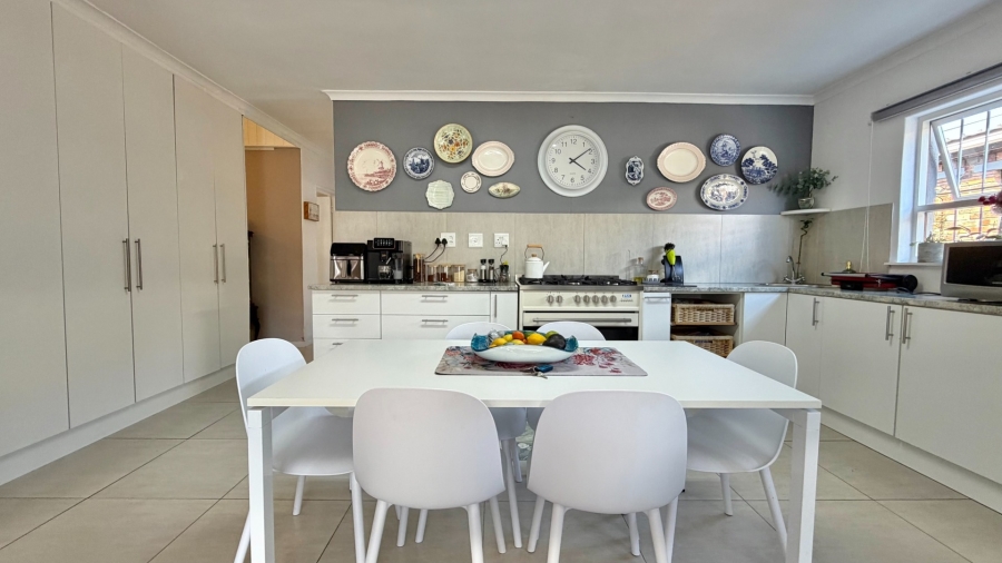 5 Bedroom Property for Sale in Winslow Western Cape